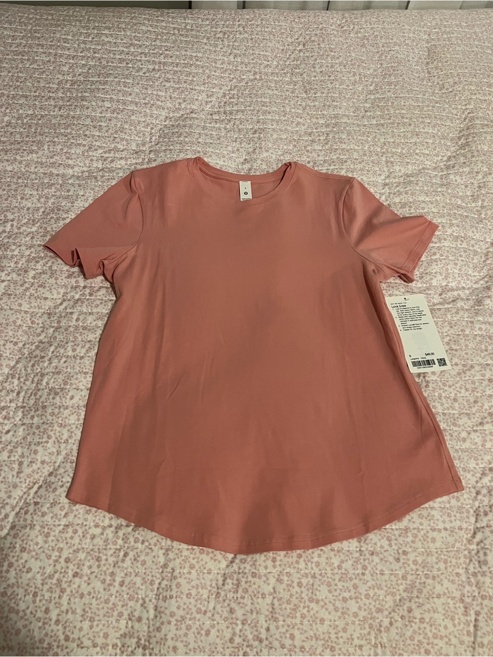 Lululemon Love Crewneck Tee size 6